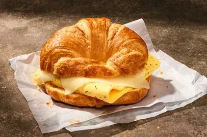Croissant-Egg-Cheese-Sandwich